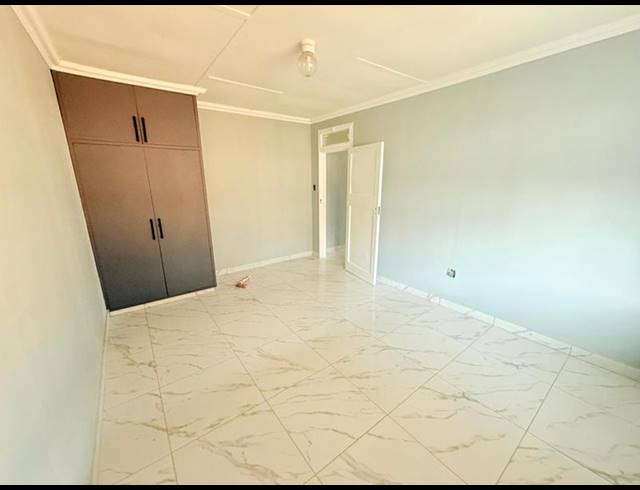 3 BEDROOM HOUSE FOR SALE IN VANDERBIJLPARK CW 5